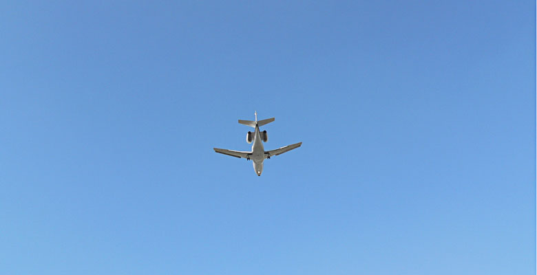 Airplane landing