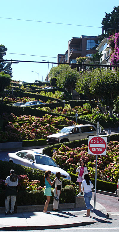 Famous road at the russian hill