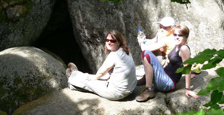 Yvi, Annette and Simone getting some sun